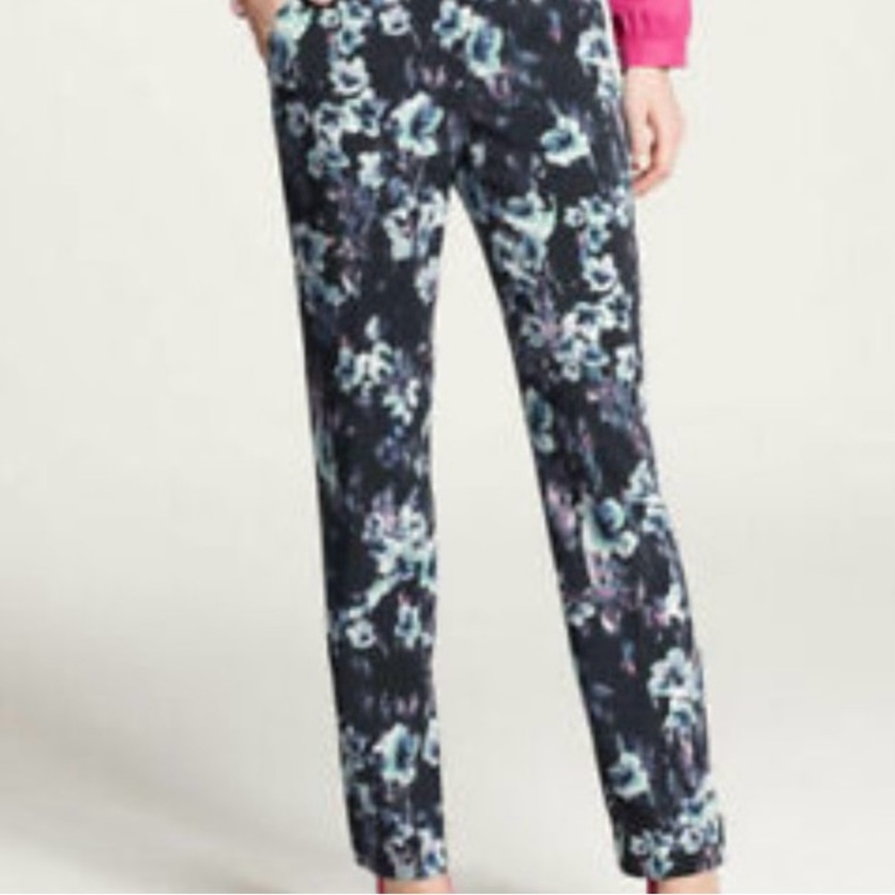 Ann Taylor  Navy Desert Sky Floral Blue Chic Moody Pants sz 2